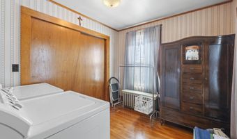 31 Monroe St, Augusta, ME 04330