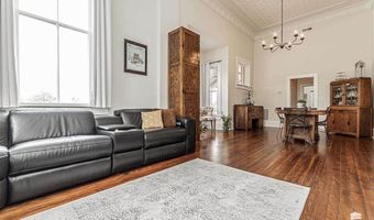 217 W 1st St, Abilene, KS 67410