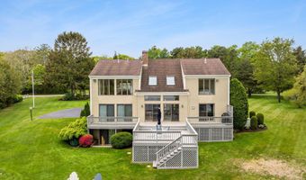376 Flint St, Barnstable, MA 02630