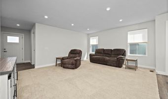 122 Eagle Cir, Amherst, OH 44001