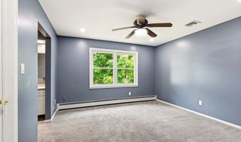 829 Mizzen Ave, Beachwood, NJ 08722