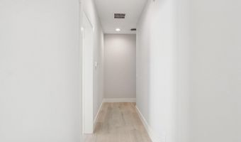 39 S Annapolis A Ave, Atlantic City, NJ 08401