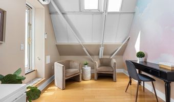 42 8th St 5525, Boston, MA 02129