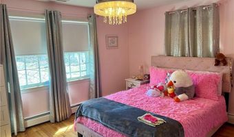 45 Rosemary St, Cranston, RI 02920