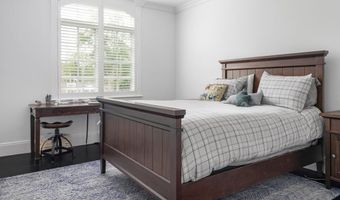 50 Kenyon Ave, East Greenwich, RI 02818