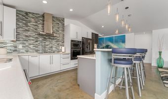 232 Kamahao Cir, Wailuku, HI 96793