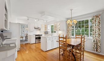 844 E SUNSET Ave, Appleton, WI 54911