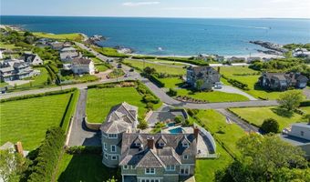 41 Castle Hill Ave, Newport, RI 02840