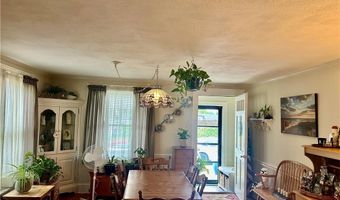27 Highland St, Cranston, RI 02920
