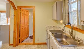 59 Parker Rd, Carroll, NH 03598