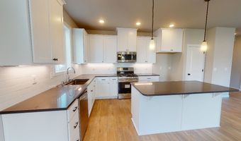 762 NW 28th St Plan: Plan 1867, Battle Ground, WA 98604