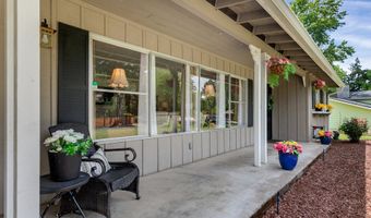10210 SW CRESTWOOD Ct, Beaverton, OR 97008