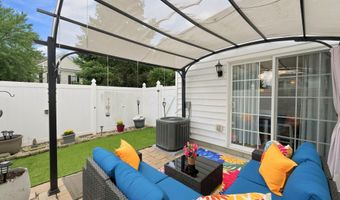 3992 Trade Royal Crossing Dr, Columbus, OH 43230