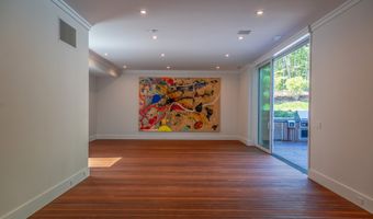 39 Timber Trl, Amagansett, NY 11930
