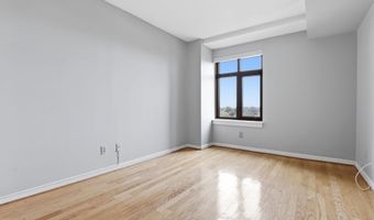 2400 CLARENDON Blvd 815, Arlington, VA 22201
