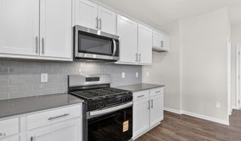 55 Green Laurel Dr, Angier, NC 27501