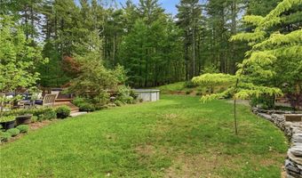 40 White Pine Dr, Glocester, RI 02814