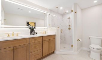 91 Carr Ln, Jamestown, RI 02835