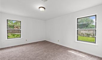 1333 Rose Dr, Alice, TX 78332