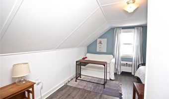 139 Coggeshall Ave, Newport, RI 02840