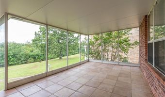 3829 Tpc Dr, Alma, AR 72921