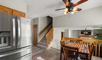 1215 7th Ave SE, Altoona, IA 50009