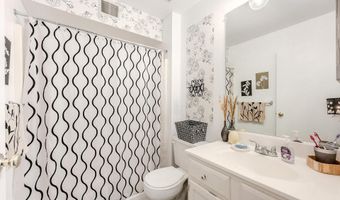 20- J SANDSTONE Ct, Annapolis, MD 21403