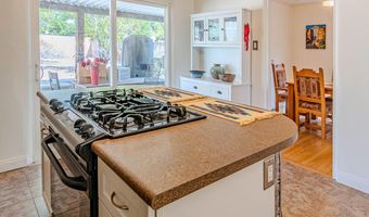 1808 Bryn Mawr Dr NE, Albuquerque, NM 87106