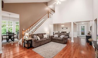 801 Whetstone Ct, Bellefontaine, OH 43311