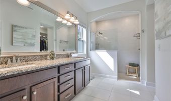 5566 SILVER SUN Dr, Apollo Beach, FL 33572