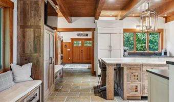 463 North Rd, Barnard, VT 05032