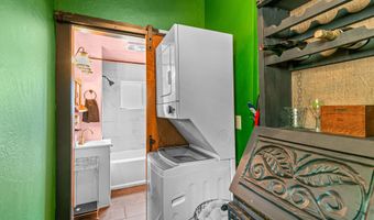 220 Nutley St, Ashland, OR 97520