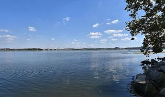 7926 BOLLING Dr, Alexandria, VA 22308