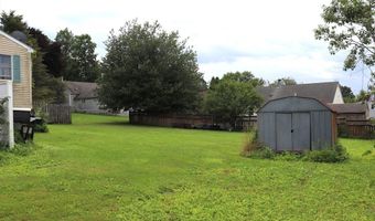 19 Vincent St, Middletown, RI 02842