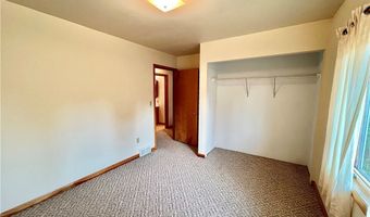 8238 Center Rd, Ashtabula, OH 44004