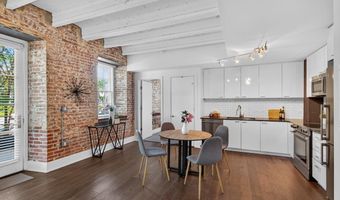 515 N WASHINGTON St 105, Alexandria, VA 22314