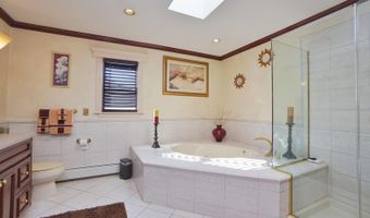 10 Clearmont Ave, Staten Island, NY 10309