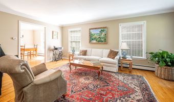 7 S Ridge Rd, Brookfield, CT 06804