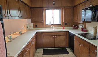 3521 Navarre Rd, Casper, WY 82604