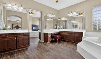 1937 E VICTORIA St, Chandler, AZ 85249