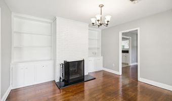 9550 Southlawn Dr, Baton Rouge, LA 70810