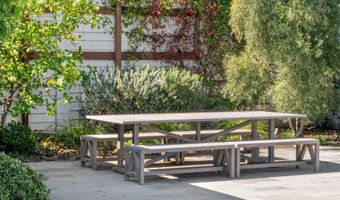 1121 BAY St, Alameda, CA 94501