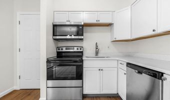 1504 Red Leaf Ln, Columbus, OH 43223