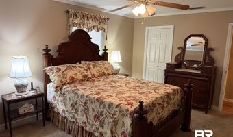 154 Perry Ln, Atmore, AL 36502