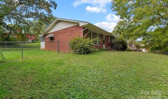 25 Baker Dr, Asheville, NC 28806
