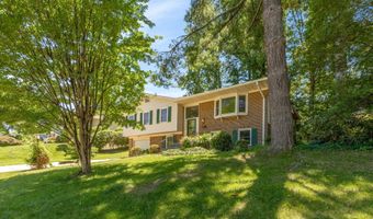 8407 GEORGIAN Way, Annandale, VA 22003