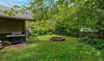 818 Northwestern Ave, Ames, IA 50010
