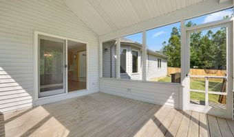 102 Peggy Ln, Avilla, IN 46710