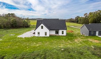 1216 Montgomery Rd, Auburn, KY 42206