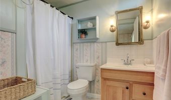 827 Wren Cir, Barefoot Bay, FL 32976